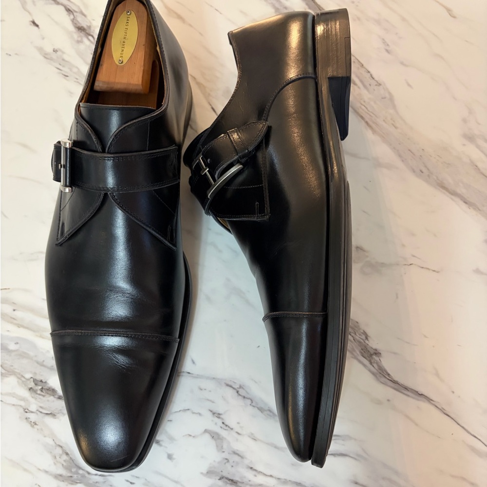 Magnanni Black Leather Oxfords